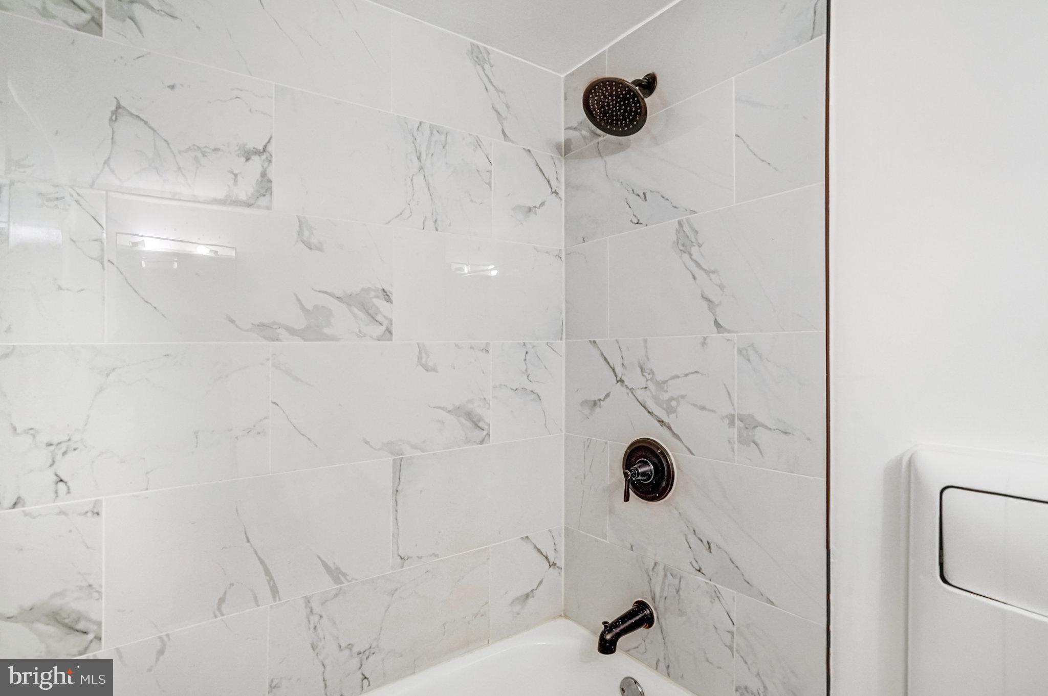 546 WILSON BRIDGE DRIVE 6747 C-1