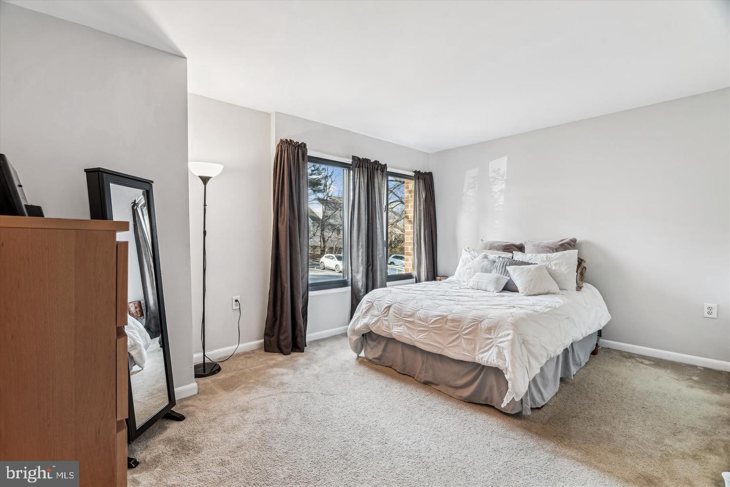 15603 DORSET ROAD 17