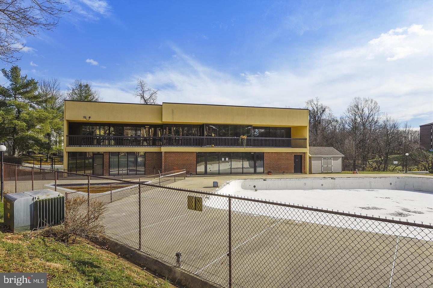 15603 DORSET ROAD 17