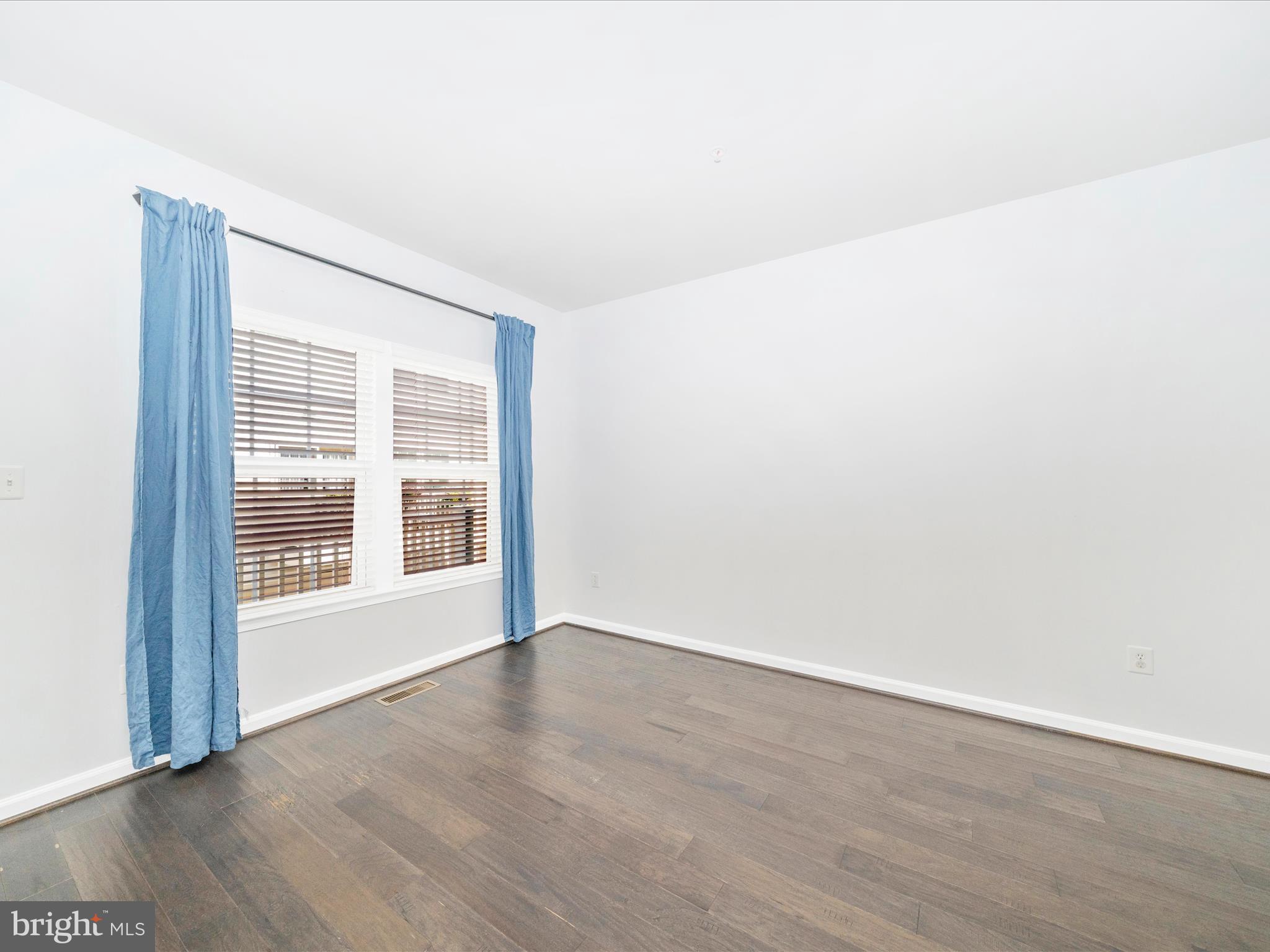 5314 DAVIS POINT LANE