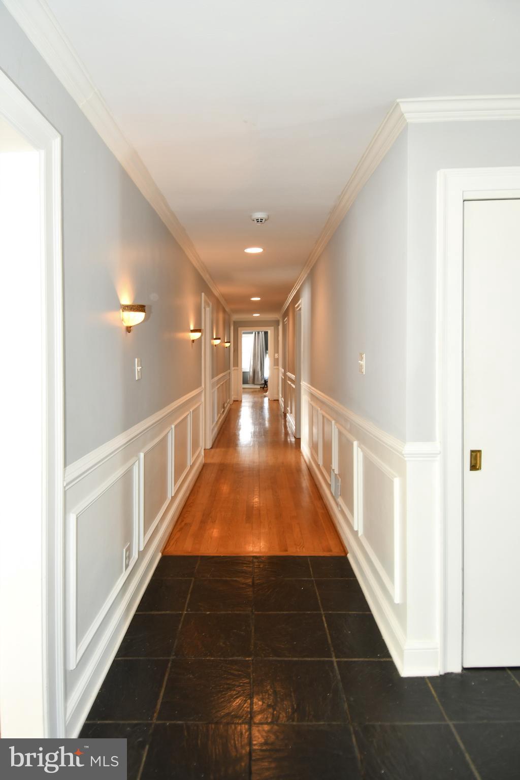 121 RIVER FOREST LANE