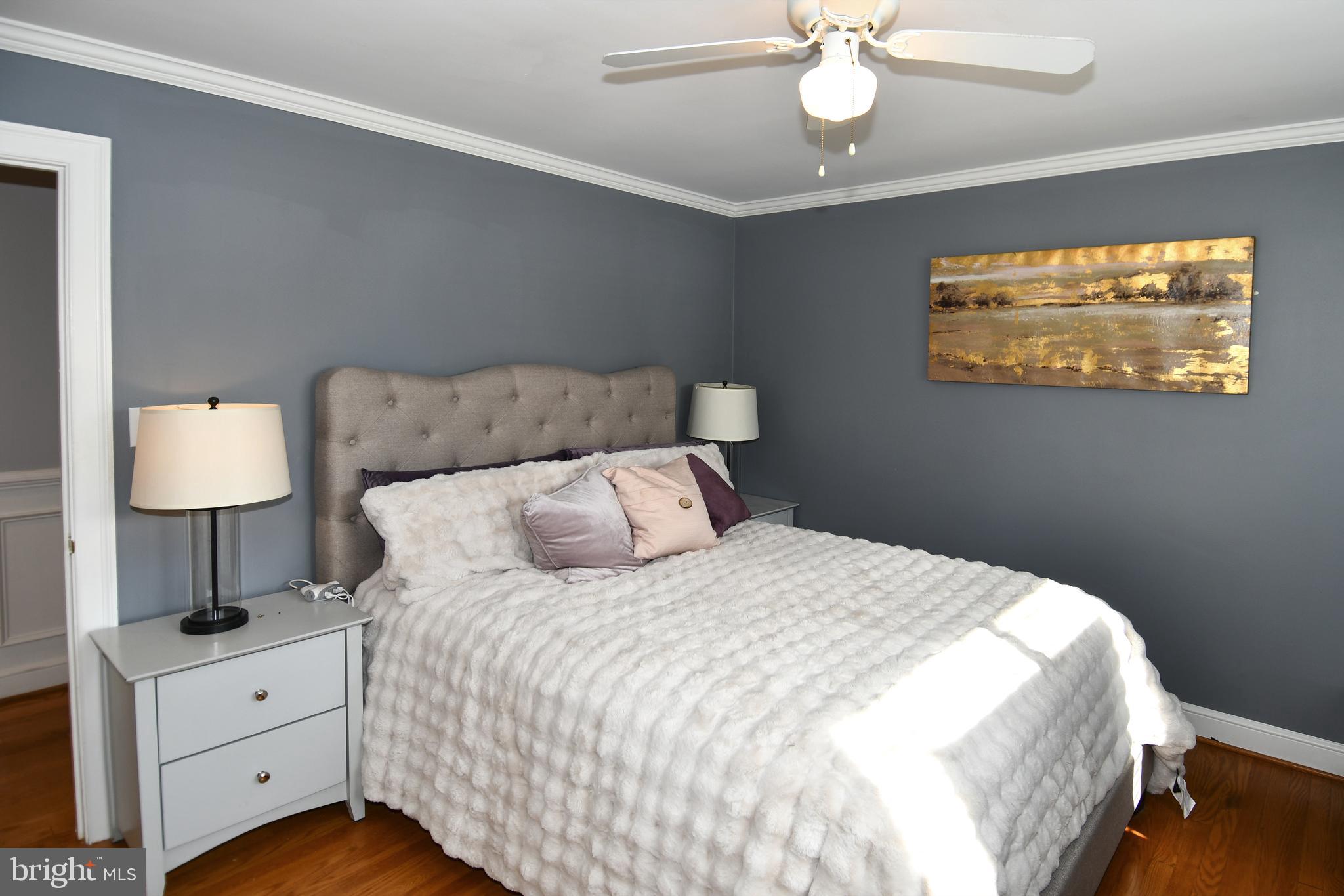 121 RIVER FOREST LANE