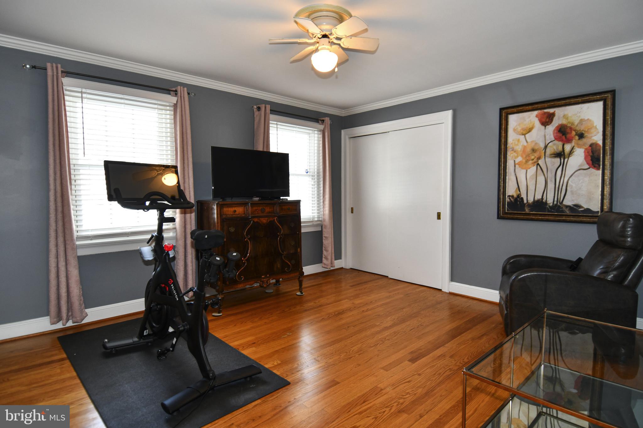 121 RIVER FOREST LANE