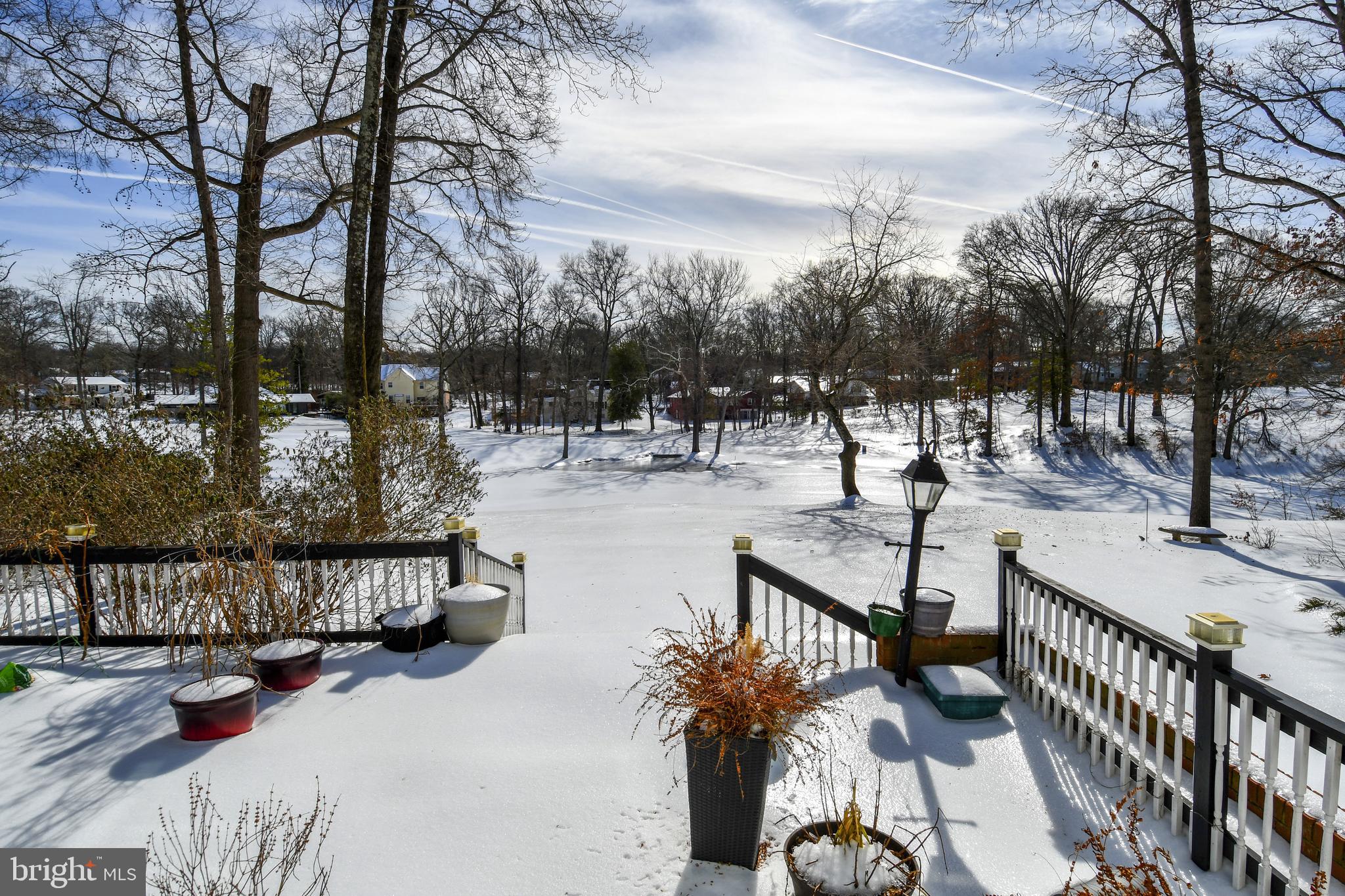 121 RIVER FOREST LANE