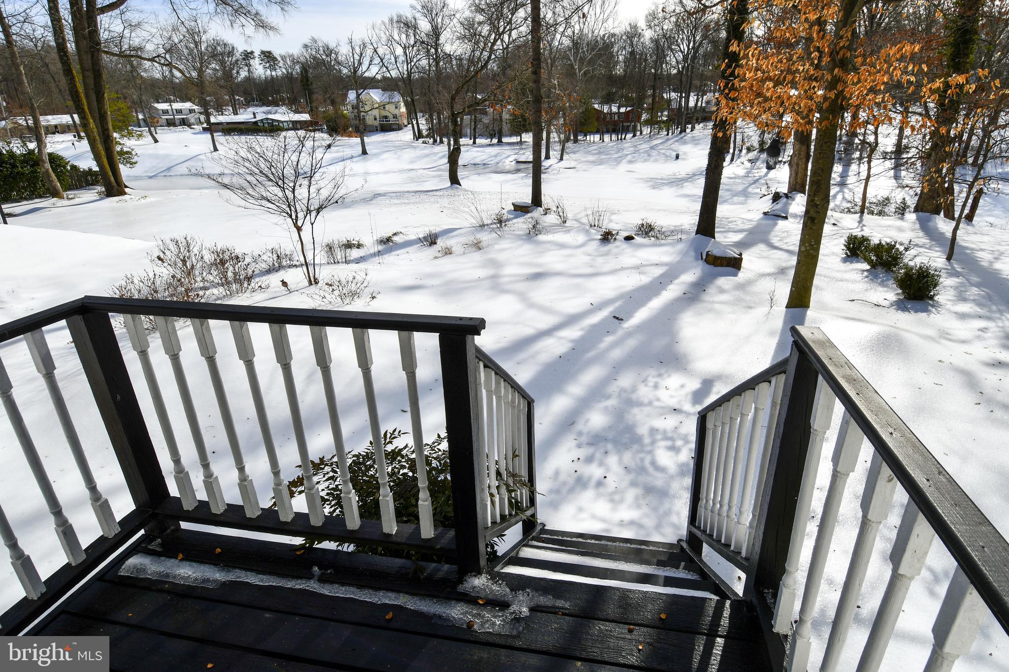 121 RIVER FOREST LANE