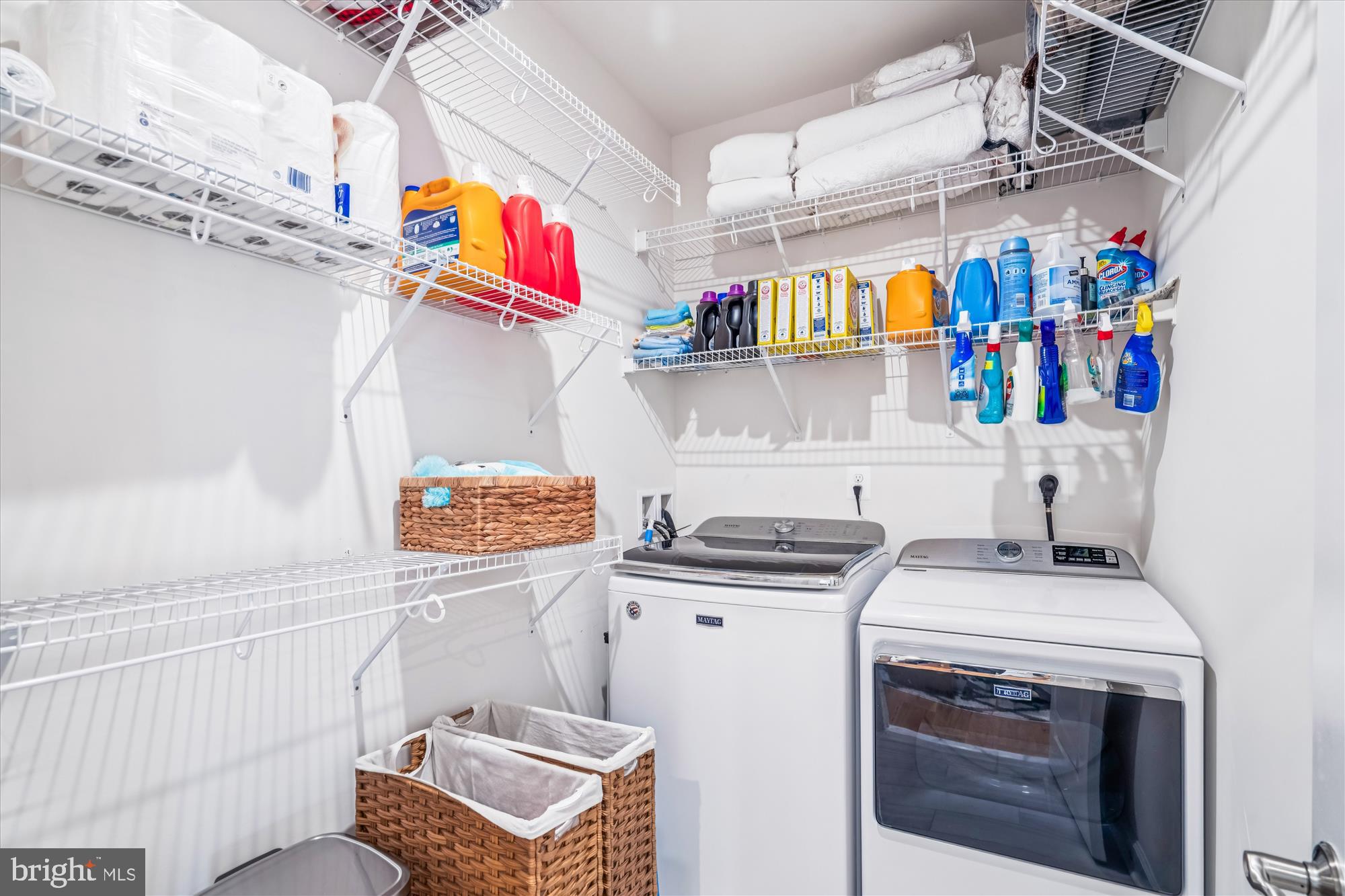 3808 GENTLE BREEZE DRIVE