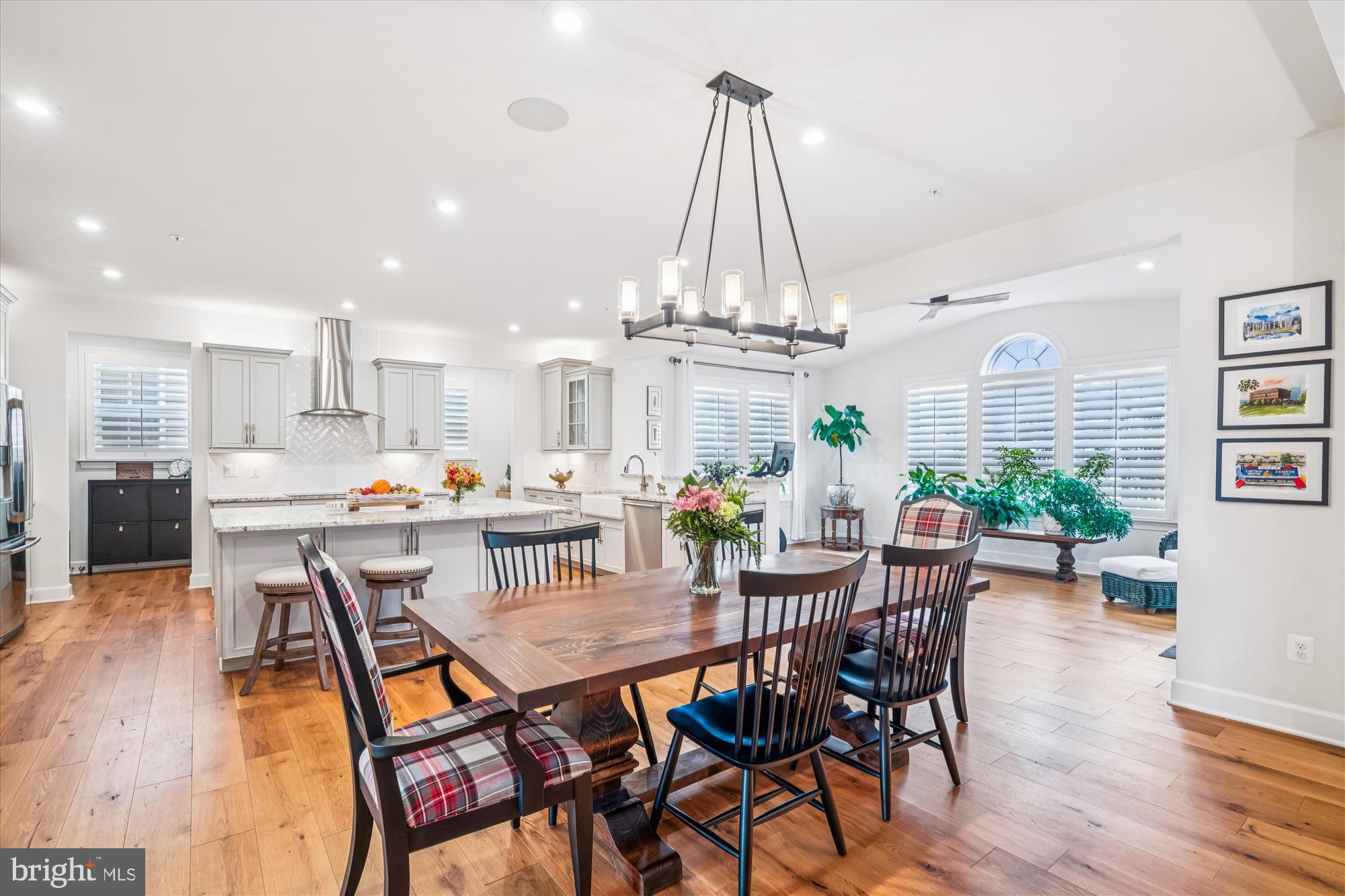 3808 GENTLE BREEZE DRIVE