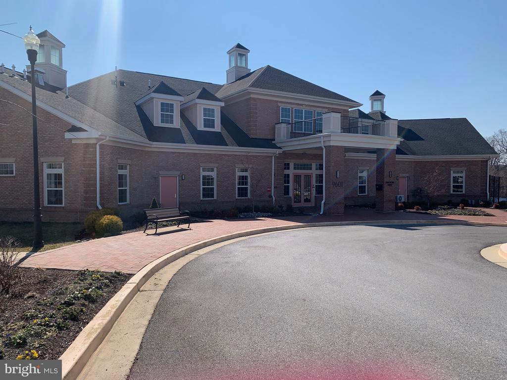 3808 GENTLE BREEZE DRIVE