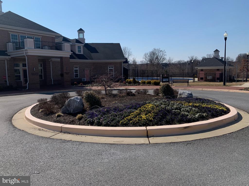 3808 GENTLE BREEZE DRIVE