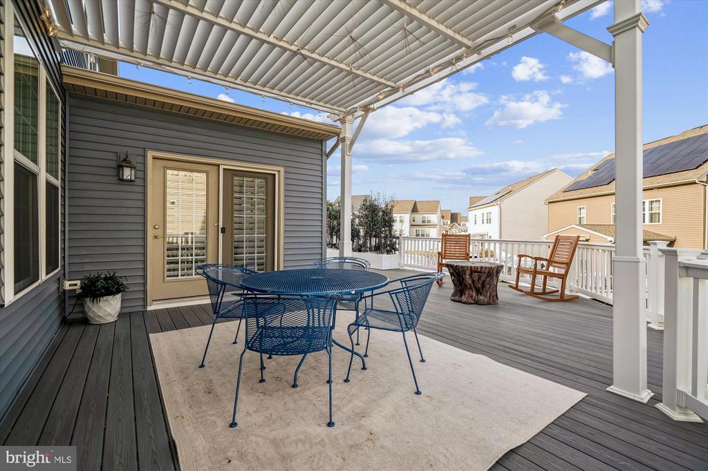 3808 GENTLE BREEZE DRIVE