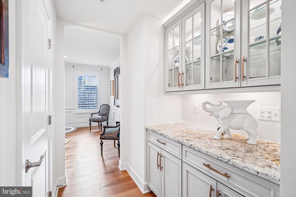 3808 GENTLE BREEZE DRIVE