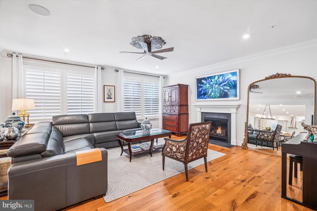 3808 GENTLE BREEZE DRIVE