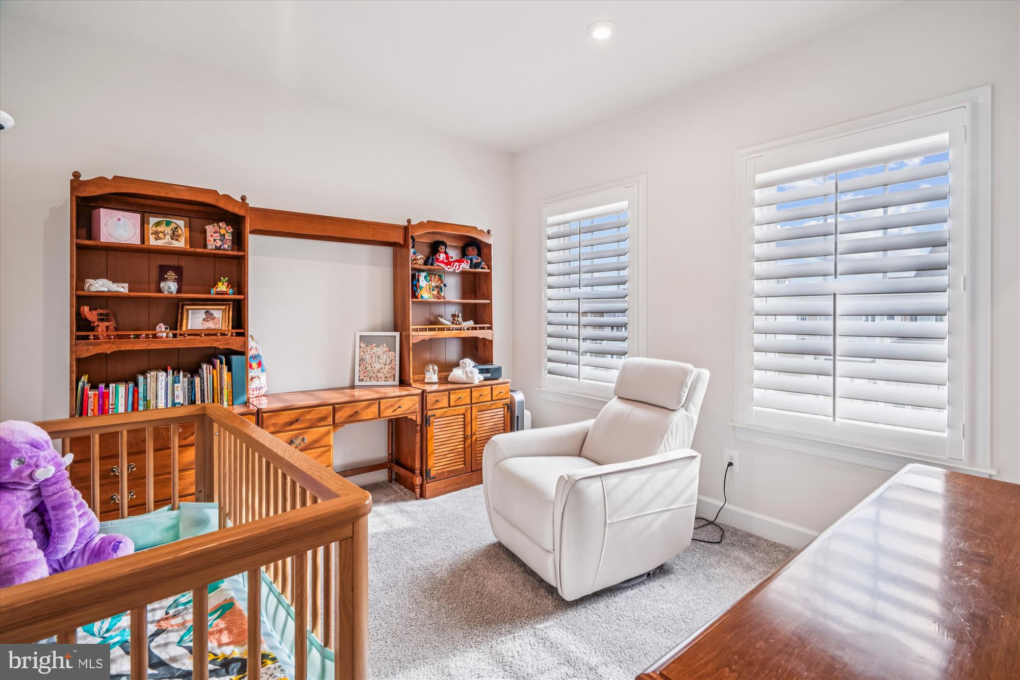 3808 GENTLE BREEZE DRIVE