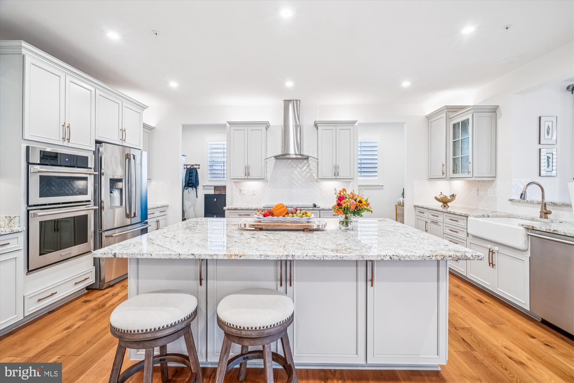 3808 GENTLE BREEZE DRIVE