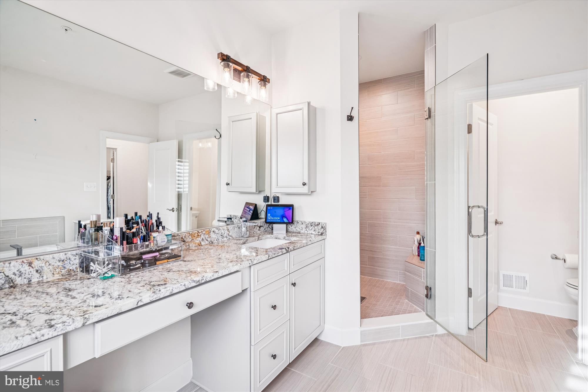 3808 GENTLE BREEZE DRIVE