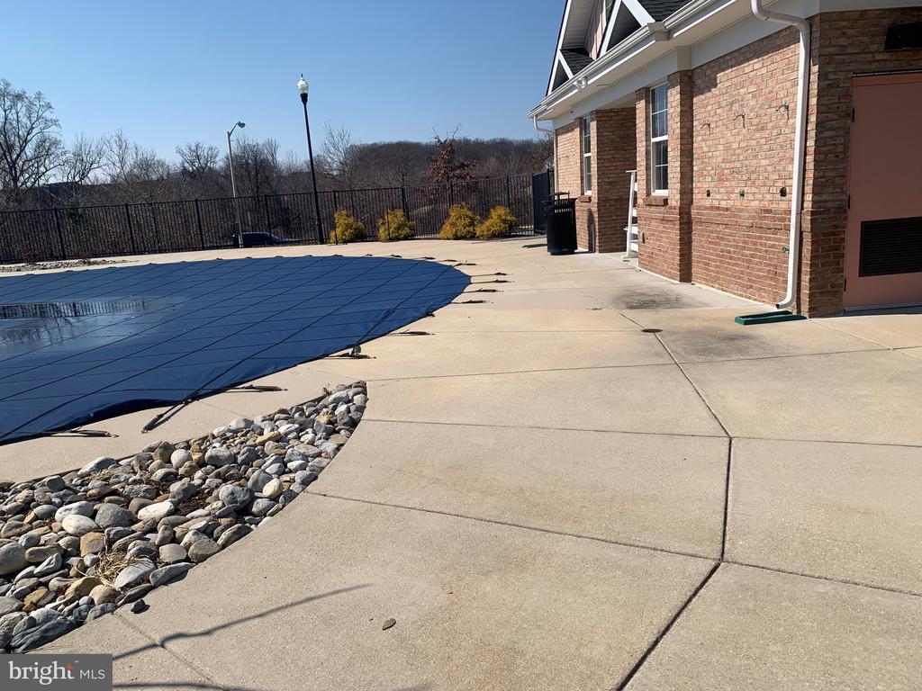 3808 GENTLE BREEZE DRIVE