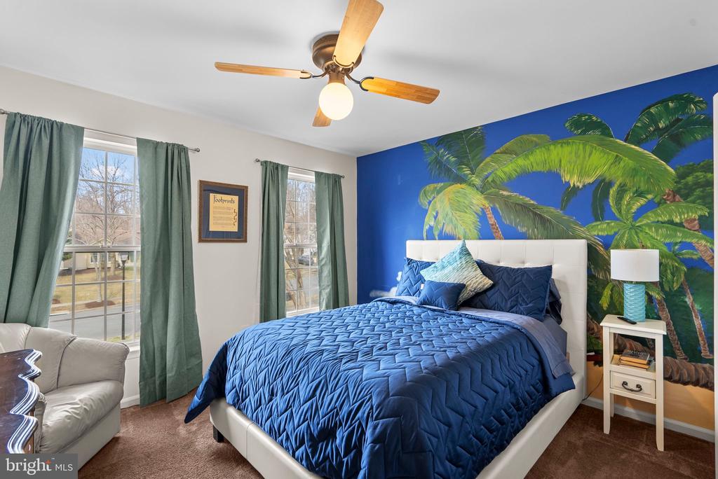 14221 PLEASANT VIEW DRIVE