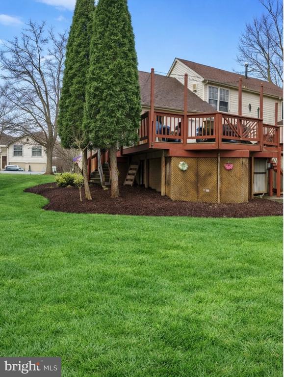 14221 PLEASANT VIEW DRIVE