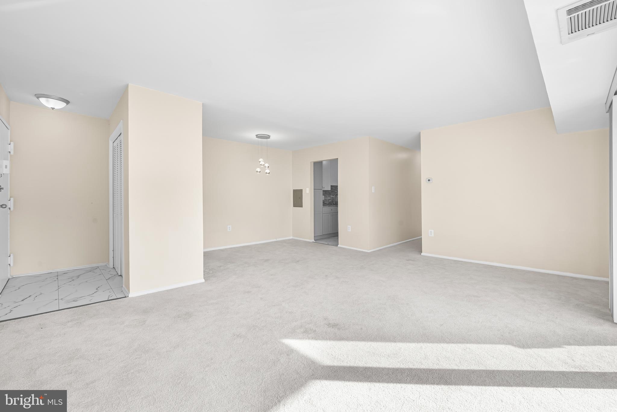 5204 NEWTON STREET 304