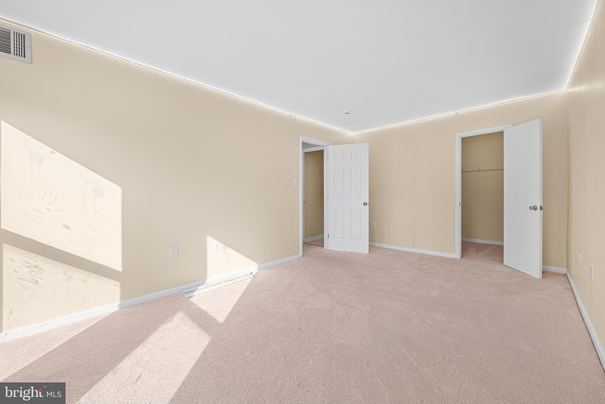 5204 NEWTON STREET 304