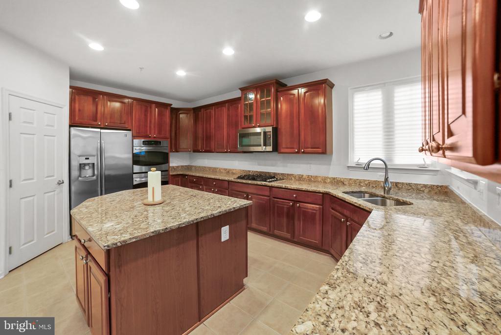 14909 TARYN LEA COURT