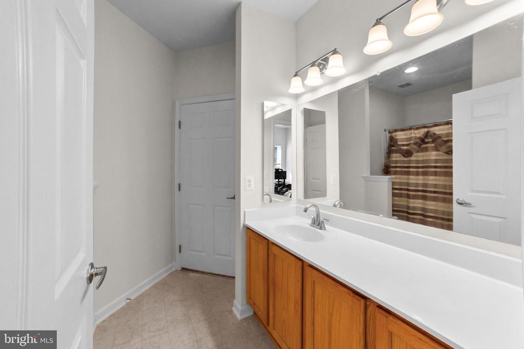 14909 TARYN LEA COURT