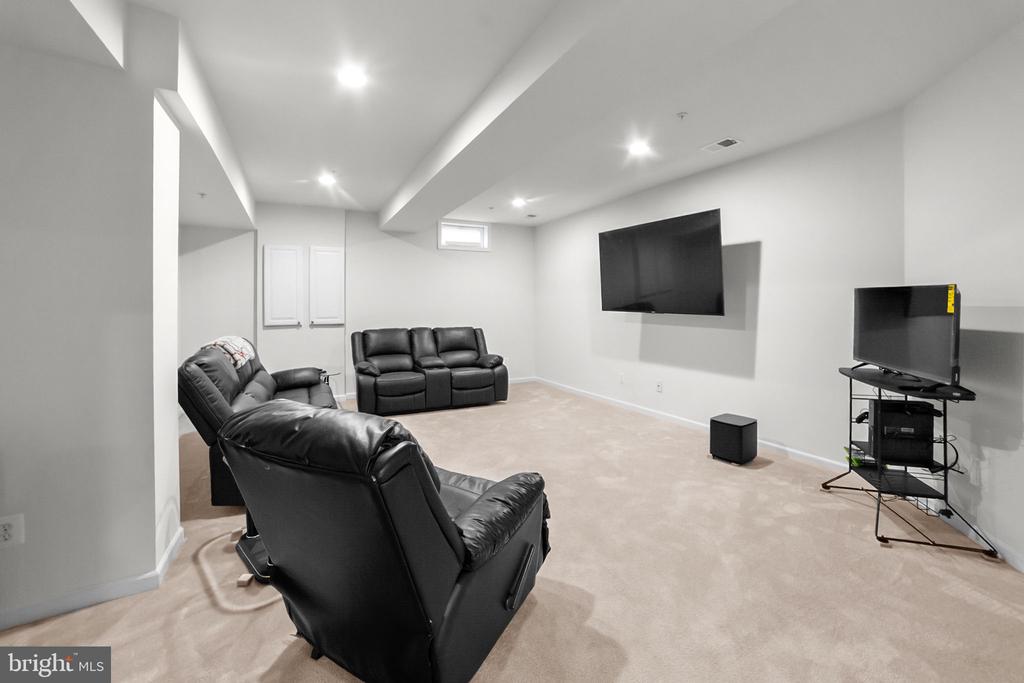 14909 TARYN LEA COURT