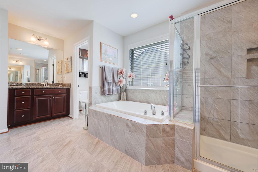 2703 BROWNLEE COURT