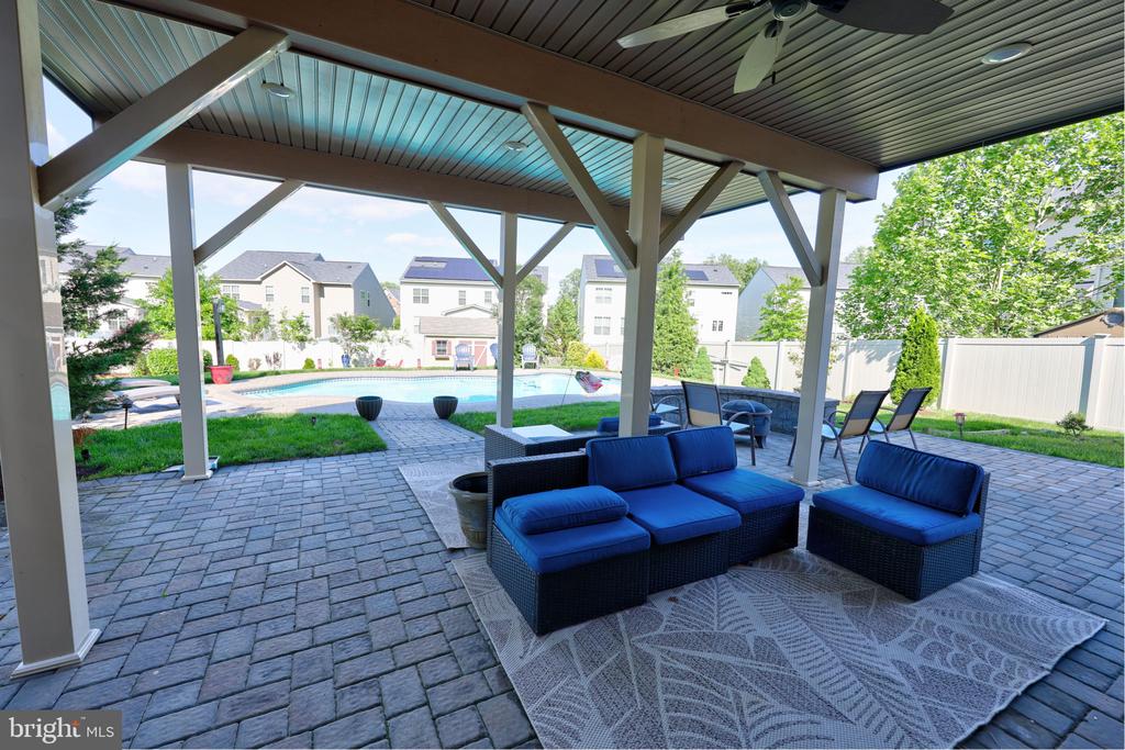 2703 BROWNLEE COURT