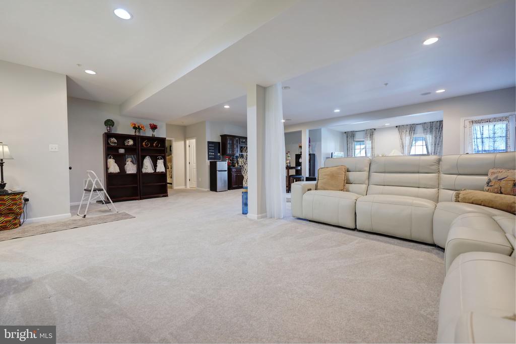 2703 BROWNLEE COURT
