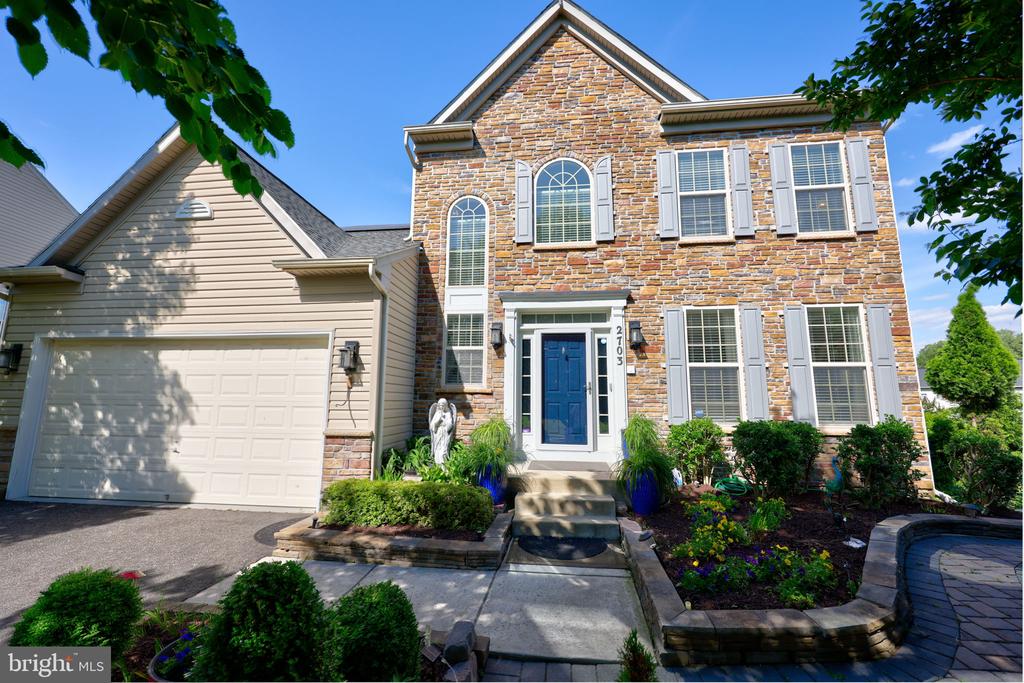 2703 BROWNLEE COURT