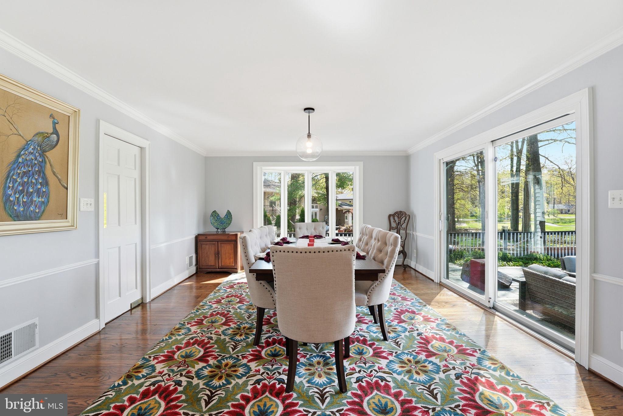 121 RIVER FOREST LANE