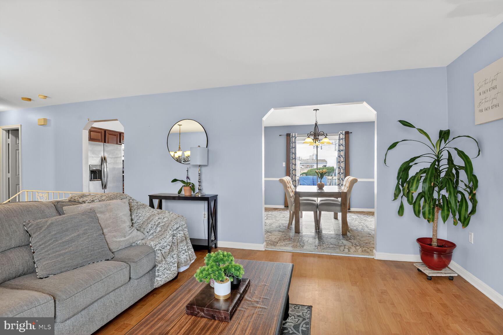 3106 KINGSWAY COURT