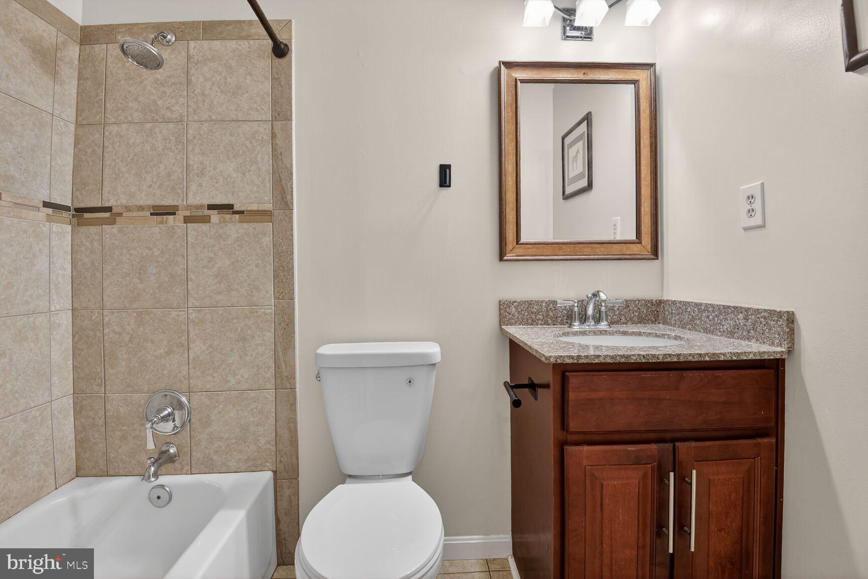 3106 KINGSWAY COURT
