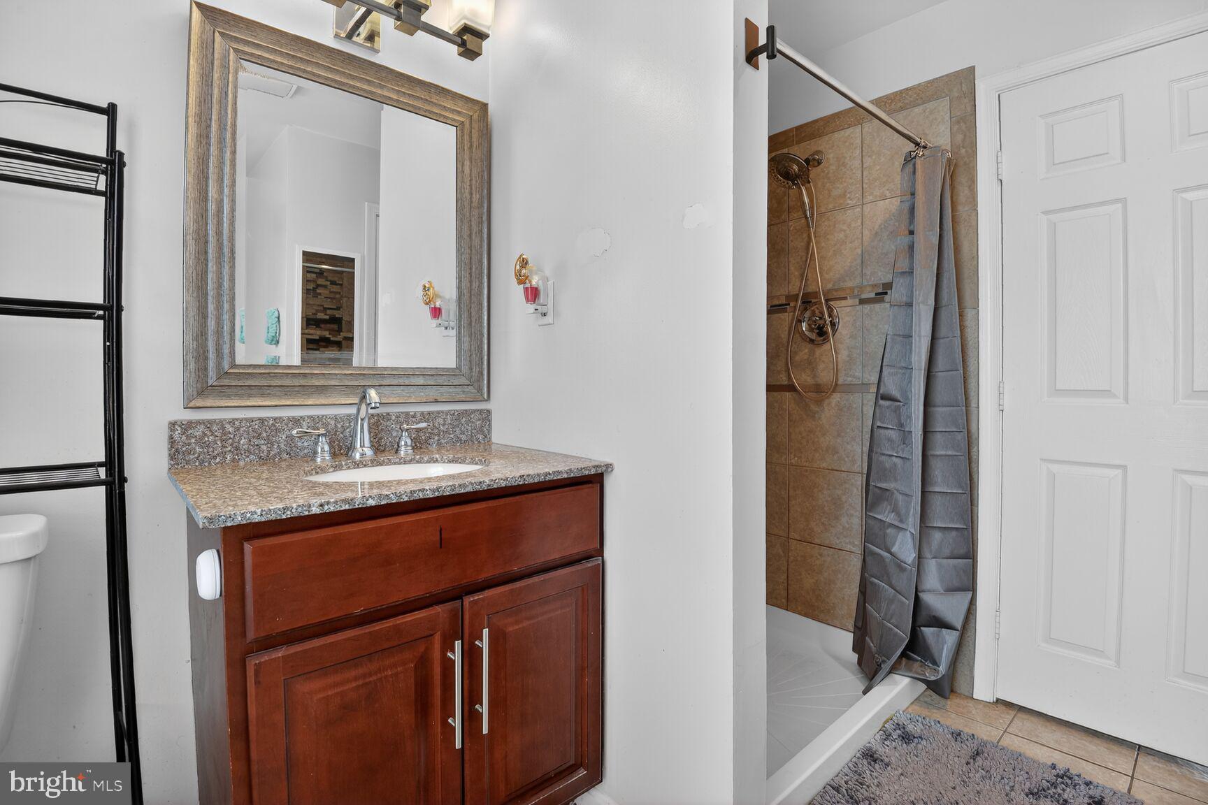 3106 KINGSWAY COURT