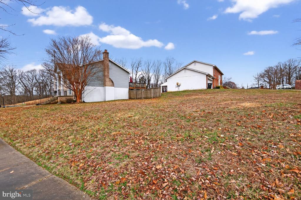 3106 KINGSWAY COURT