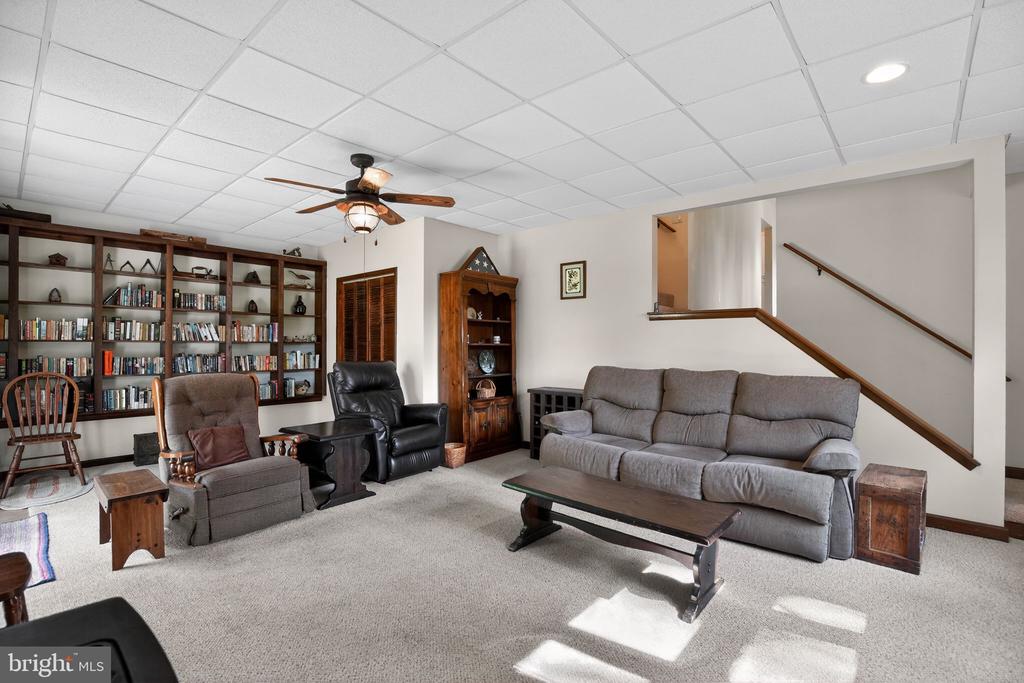 14004 S SPRINGFIELD ROAD