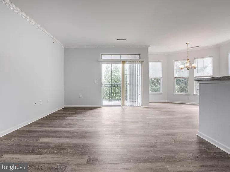 1301 KAREN BOULEVARD 401