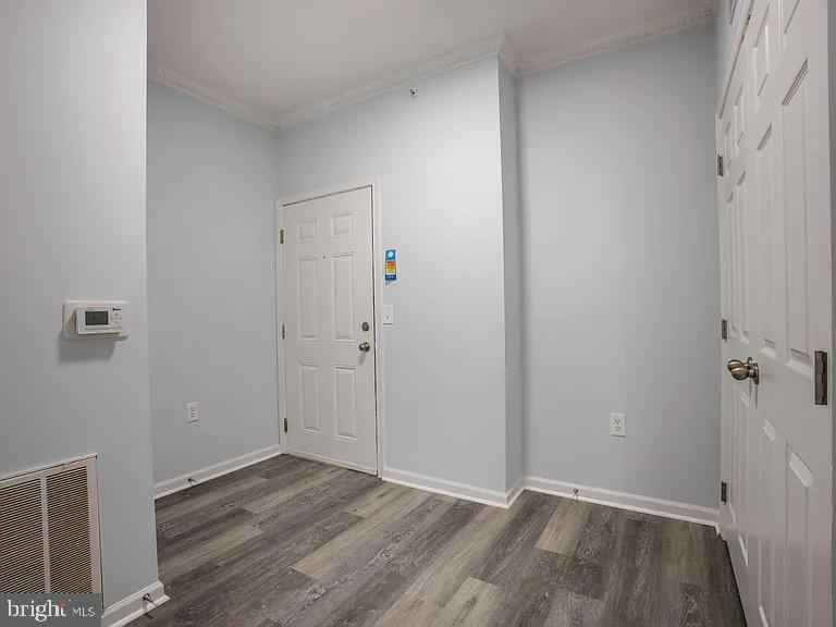 1301 KAREN BOULEVARD 401
