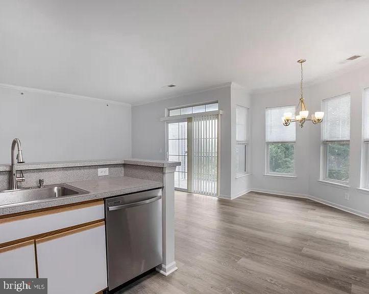 1301 KAREN BOULEVARD 401