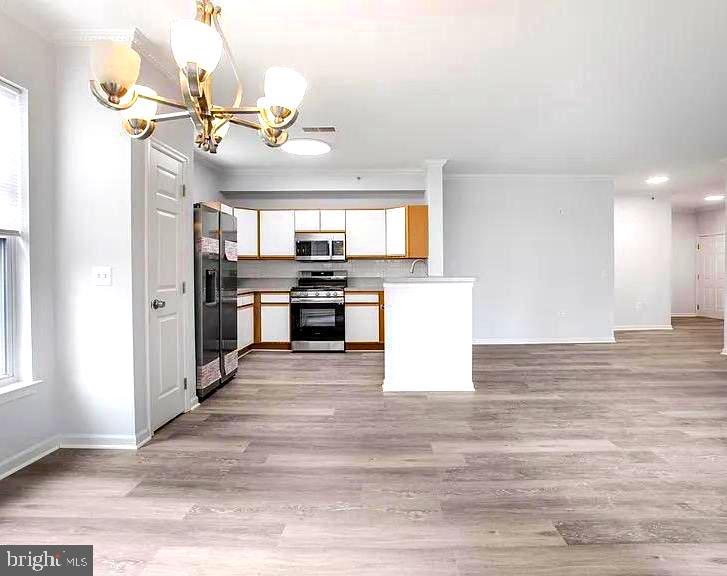 1301 KAREN BOULEVARD 401