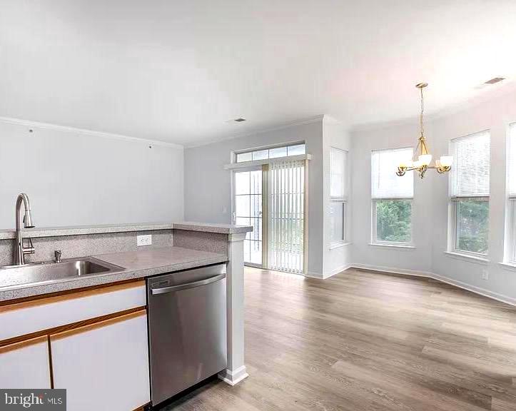 1301 KAREN BOULEVARD 401