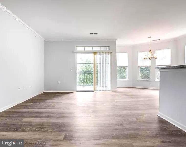 1301 KAREN BOULEVARD 401