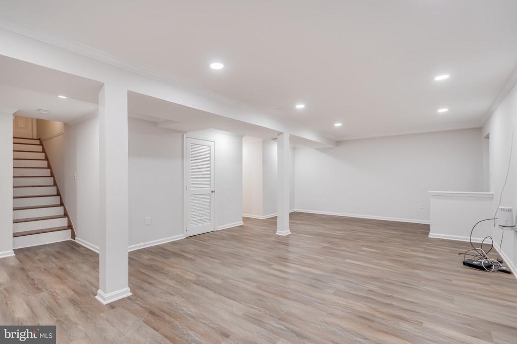1602 SUNDEW COURT