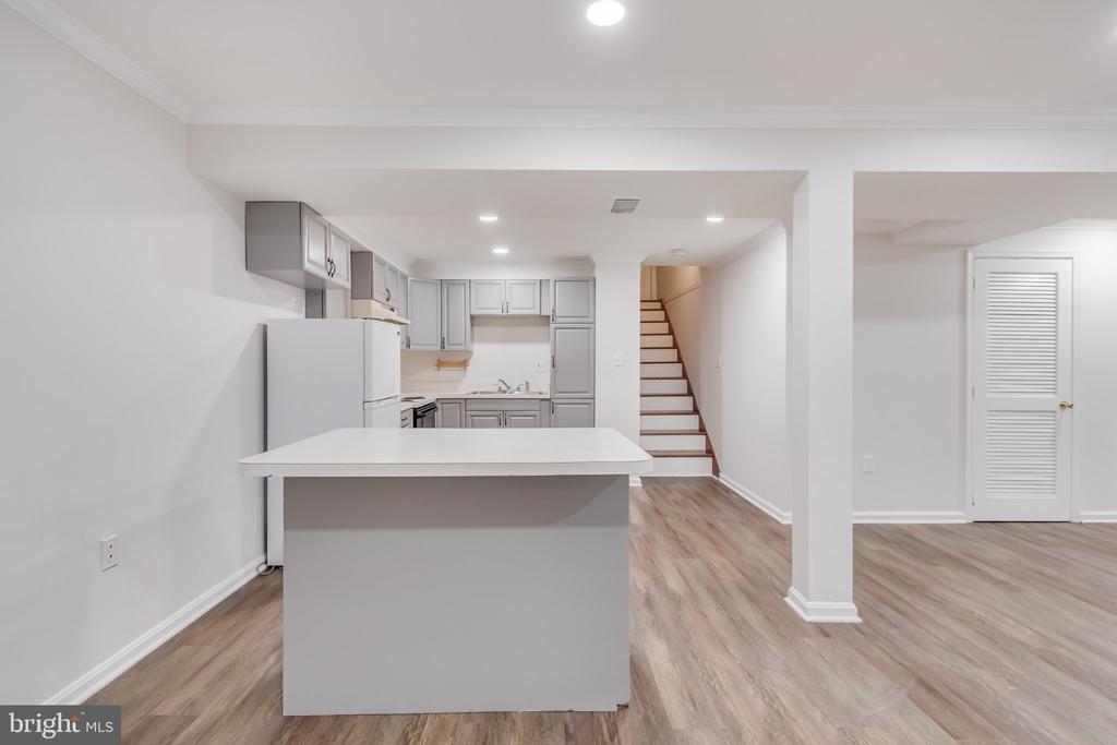 1602 SUNDEW COURT