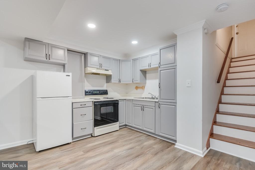 1602 SUNDEW COURT