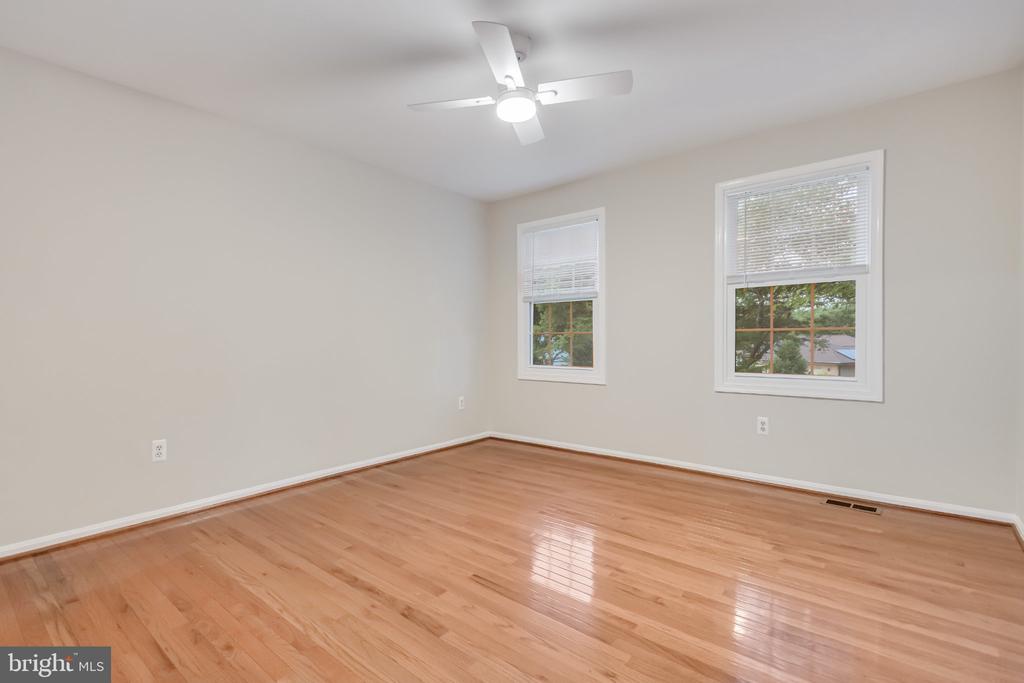 1602 SUNDEW COURT