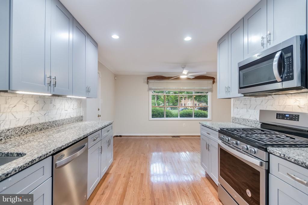 1602 SUNDEW COURT