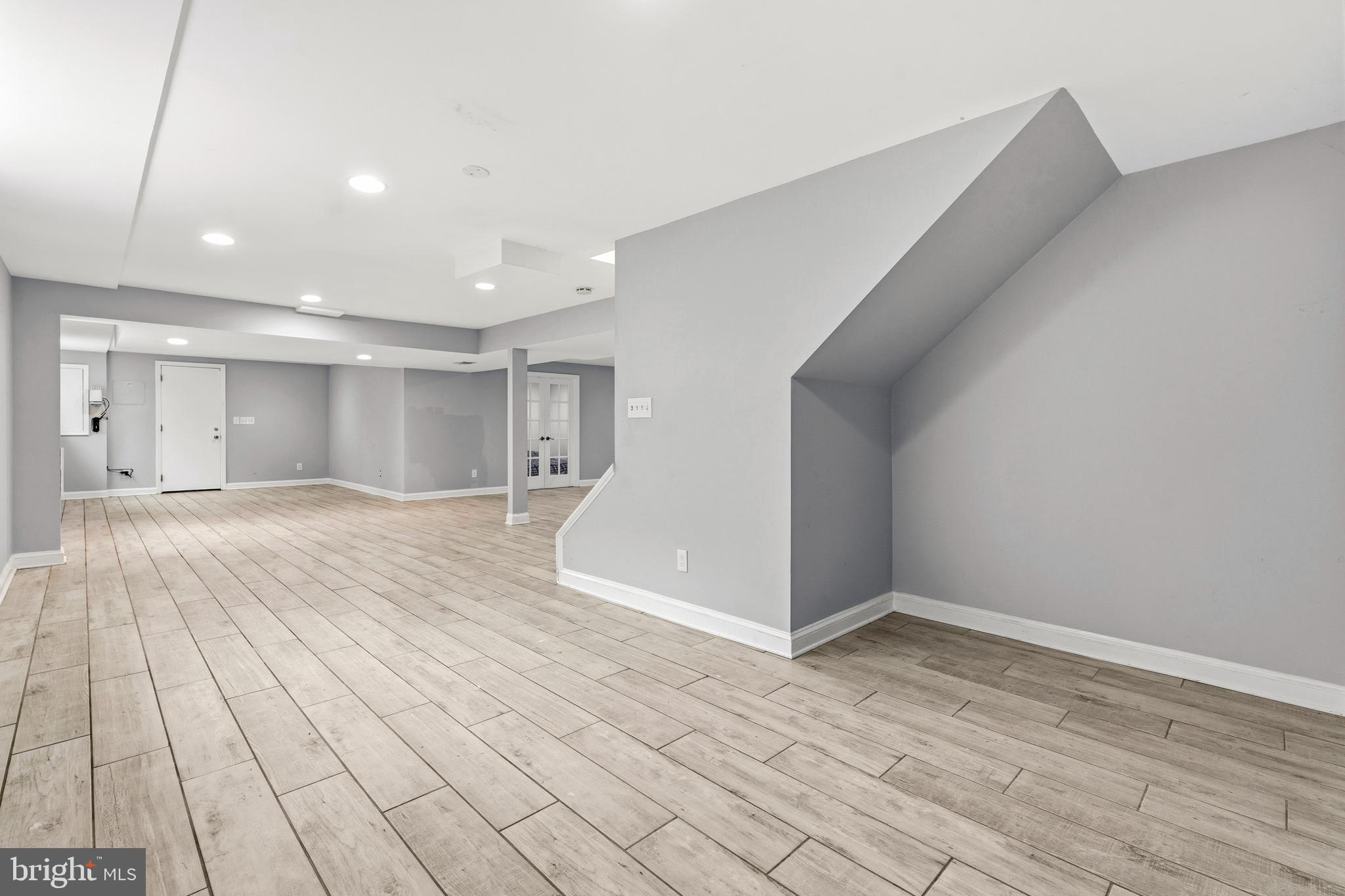 10111 GREEN FOREST