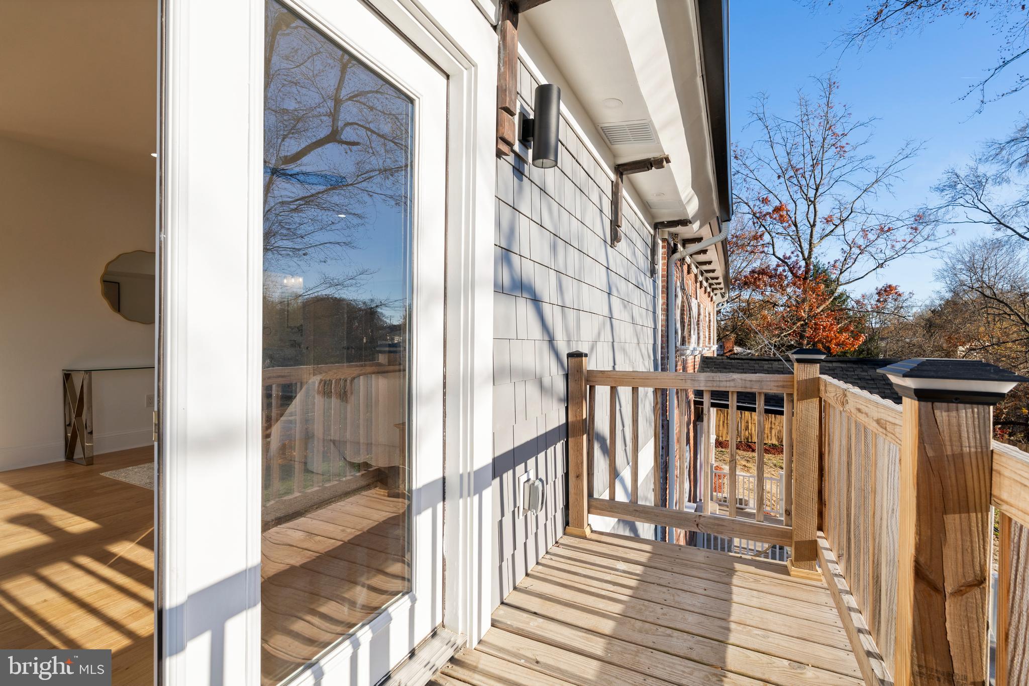 6218 SUITLAND ROAD